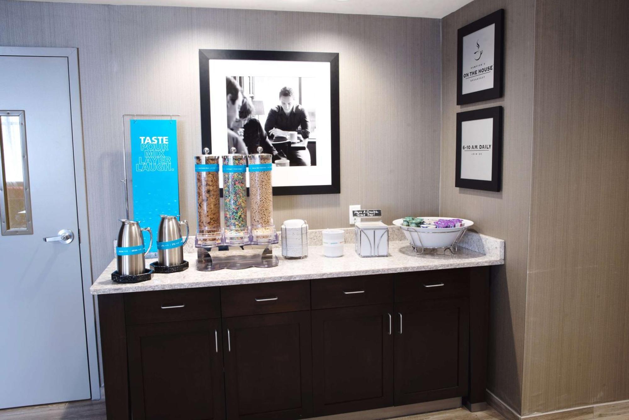 Hampton Inn & Suites Des Moines/Urbandale Ia Экстерьер фото