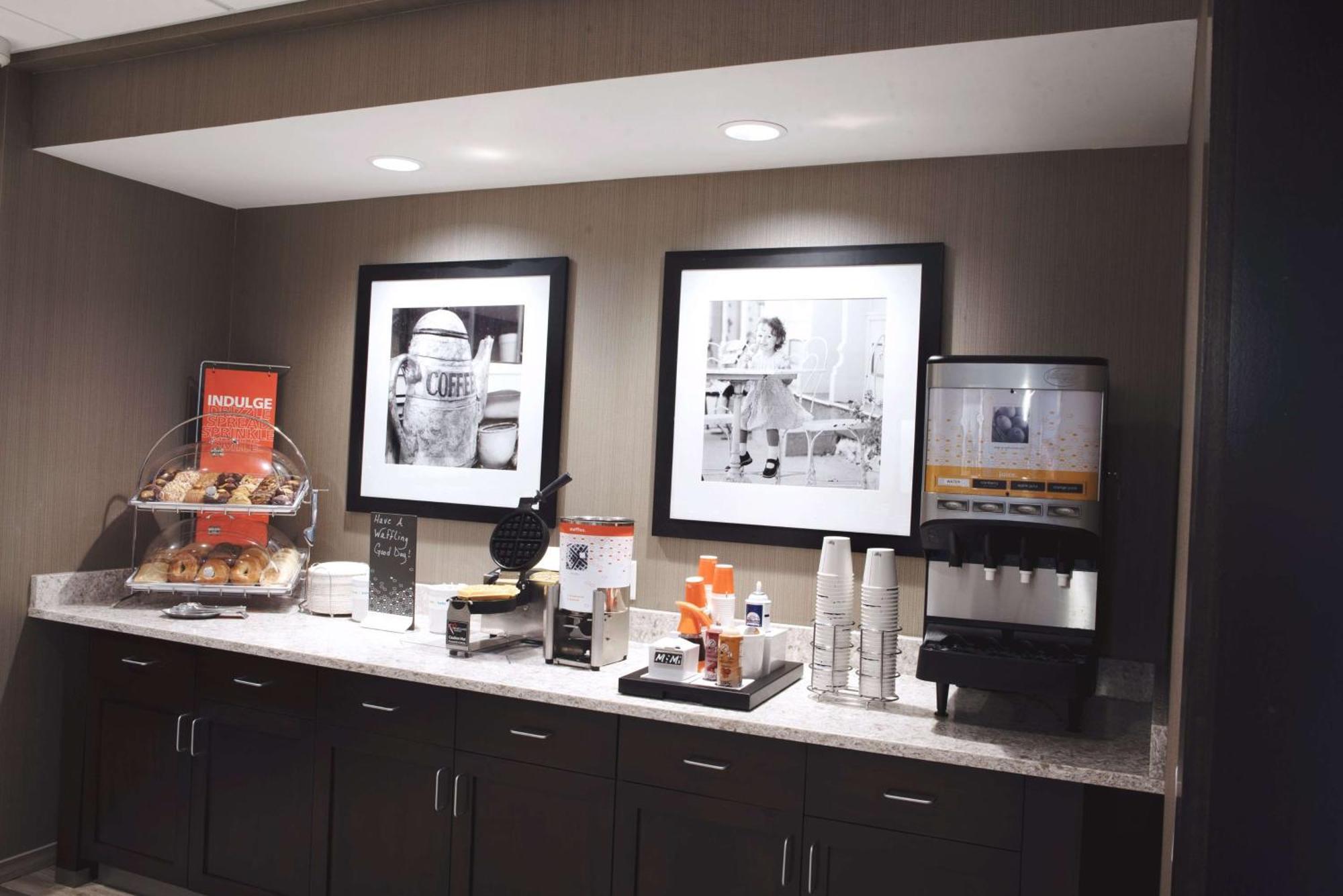 Hampton Inn & Suites Des Moines/Urbandale Ia Экстерьер фото